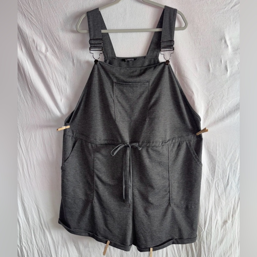 BloomChic Solid Grey Pocket Drawstring Overall Romper Womens 22-24